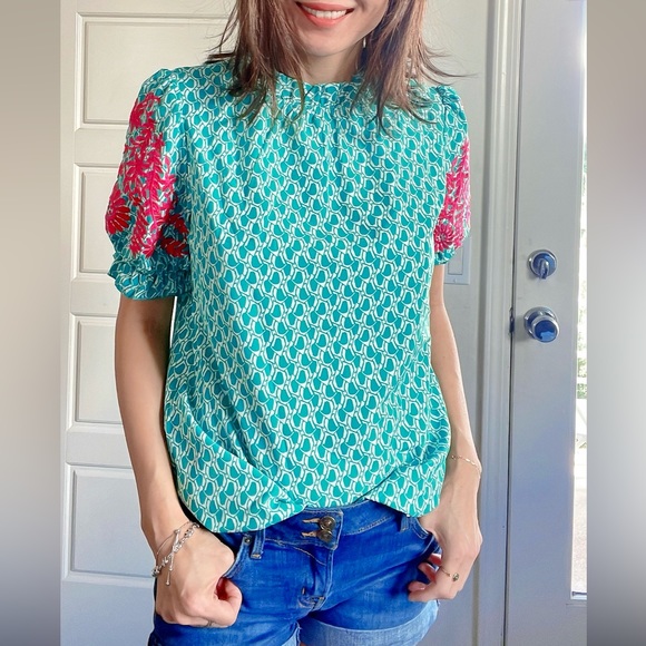 09 Boho Floral Embroidered Puff Sleeve Loose Fit Blouse - Picture 4 of 9